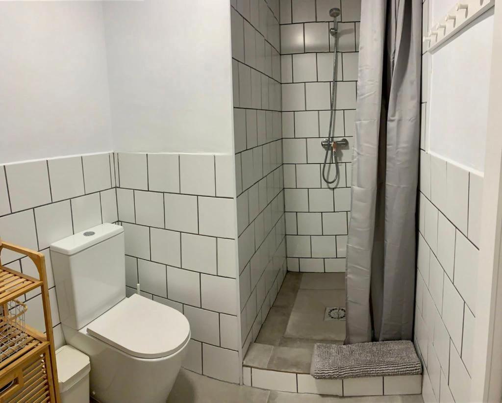 Surf Apartment - Wifi - Parking - Swimming Pool - Patio - Garden 타리파 외부 사진