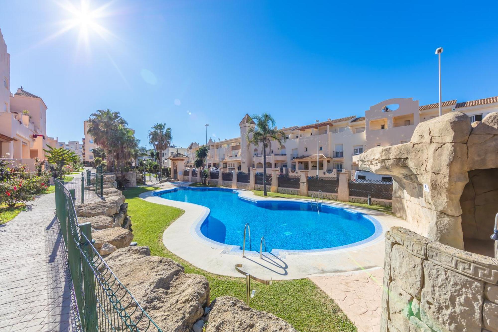 Surf Apartment - Wifi - Parking - Swimming Pool - Patio - Garden 타리파 외부 사진